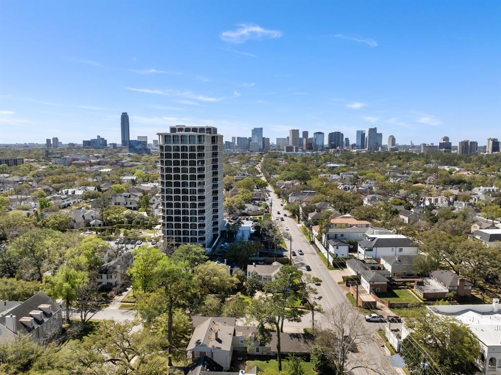 3666 Meadow Lake Lane, Houston, Texas image 40