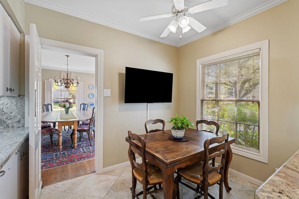3666 Meadow Lake Lane, Houston, Texas image 16