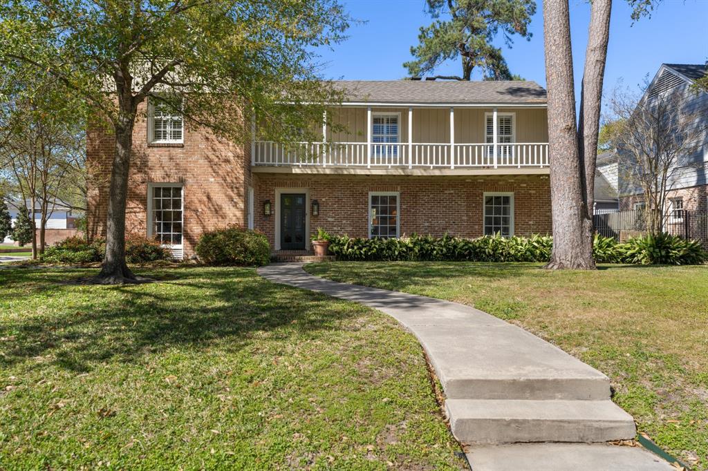 3666 Meadow Lake Lane, Houston, Texas image 2