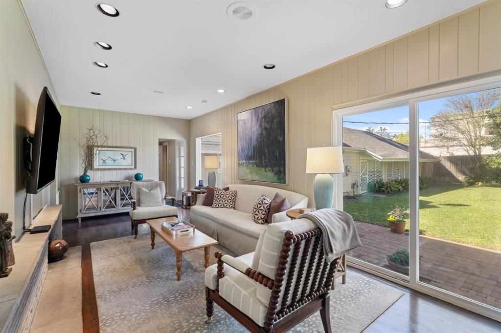 3666 Meadow Lake Lane, Houston, Texas image 11