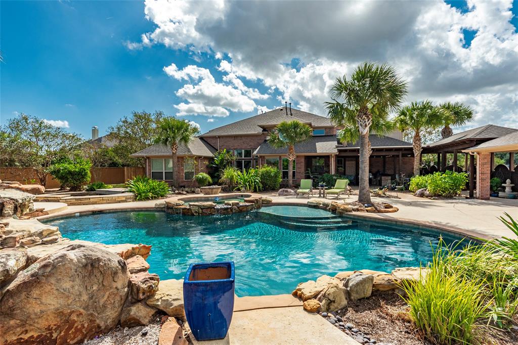 3910 Rockpoint Circle