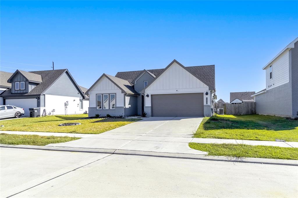 13938 Red River Drive, Baytown, Texas image 1