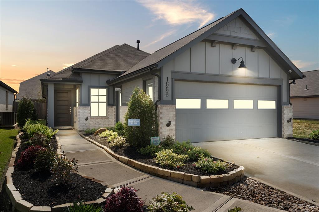 1662 Portia Lane, Conroe, Texas image 1