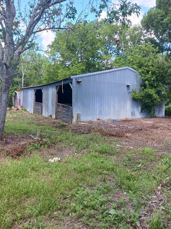 1914 1st Street, Liverpool, Texas image 7