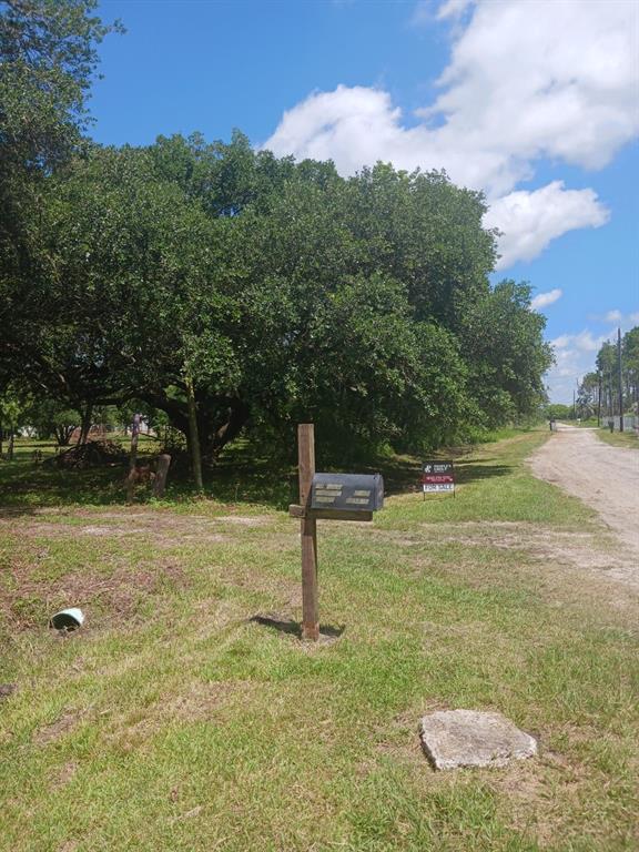 1914 1st Street, Liverpool, Texas image 9