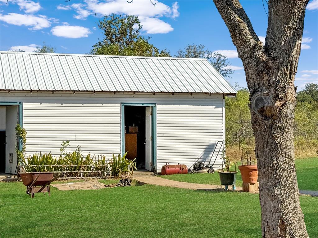 5108 Cowan Road, Flatonia, Texas image 8