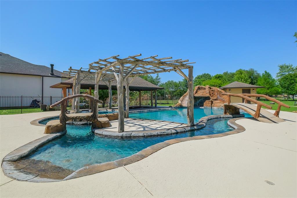 32702 Westminster Drive, Fulshear, Texas image 46
