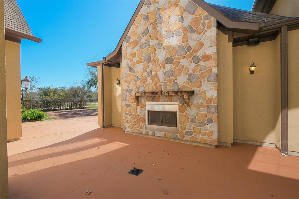 32702 Westminster Drive, Fulshear, Texas image 40