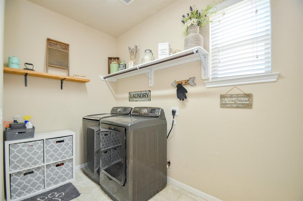2109 Sunset Terrace Lane, Houston, Texas image 11