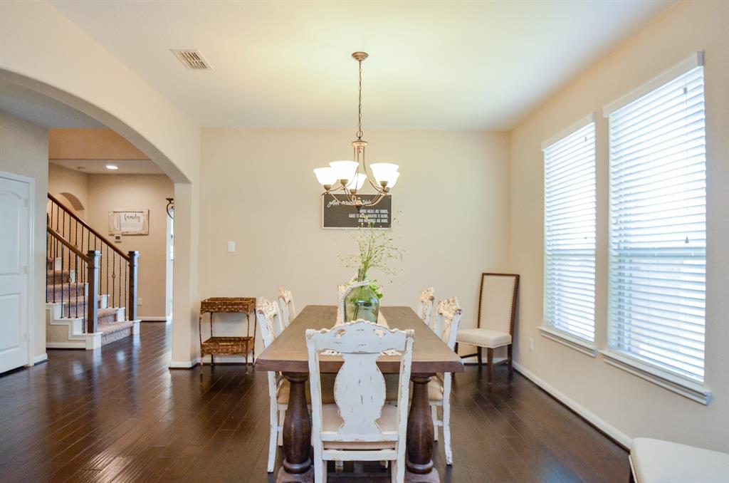 2109 Sunset Terrace Lane, Houston, Texas image 7