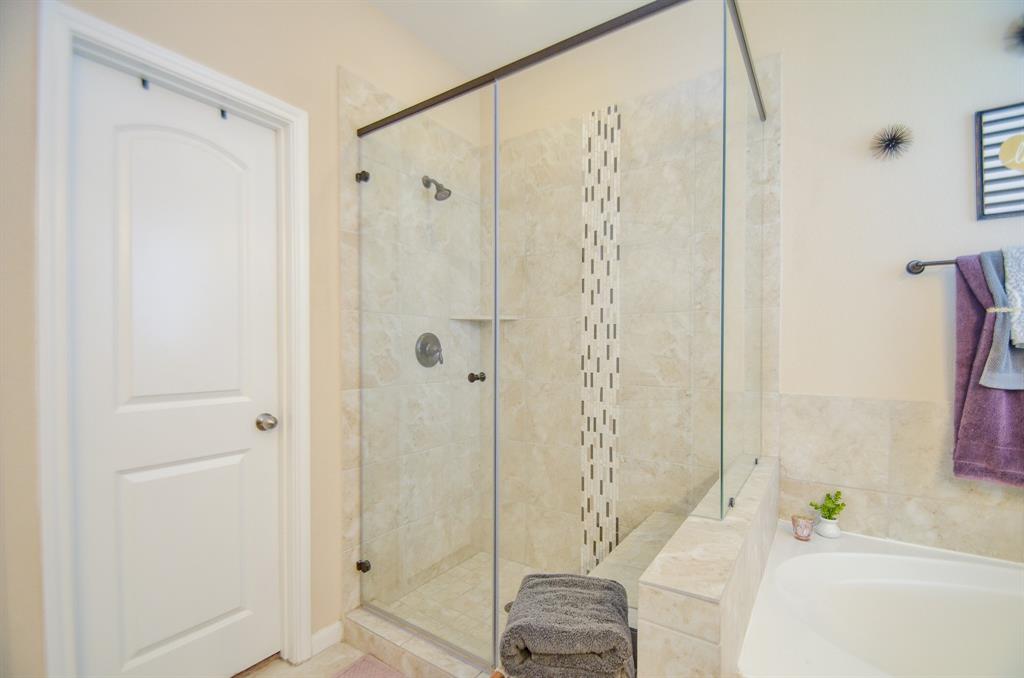 2109 Sunset Terrace Lane, Houston, Texas image 20