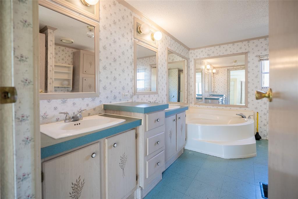 29606 Inverness Drive, Magnolia, Texas image 37