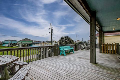 A home in Crystal Beach