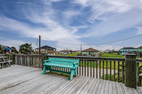 A home in Crystal Beach