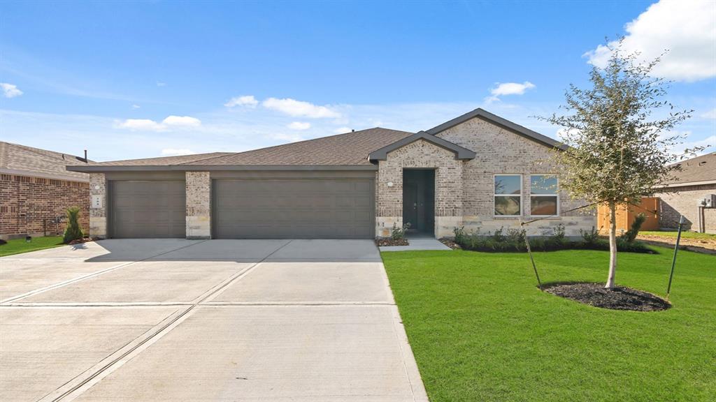 508 Comal Trail, Dayton, Texas image 1