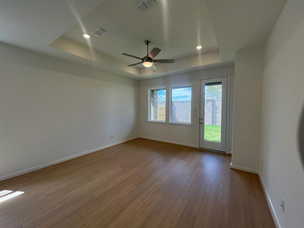 9031 Ashland Cottage Lane, Cypress, Texas image 5