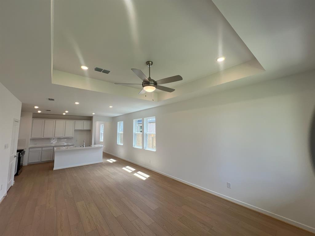 9031 Ashland Cottage Lane, Cypress, Texas image 4