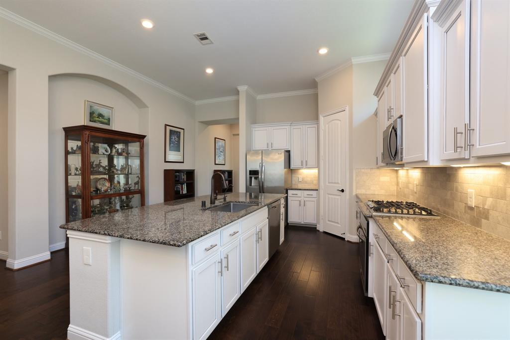 22710 Newcourt Place Street, Tomball, Texas image 11