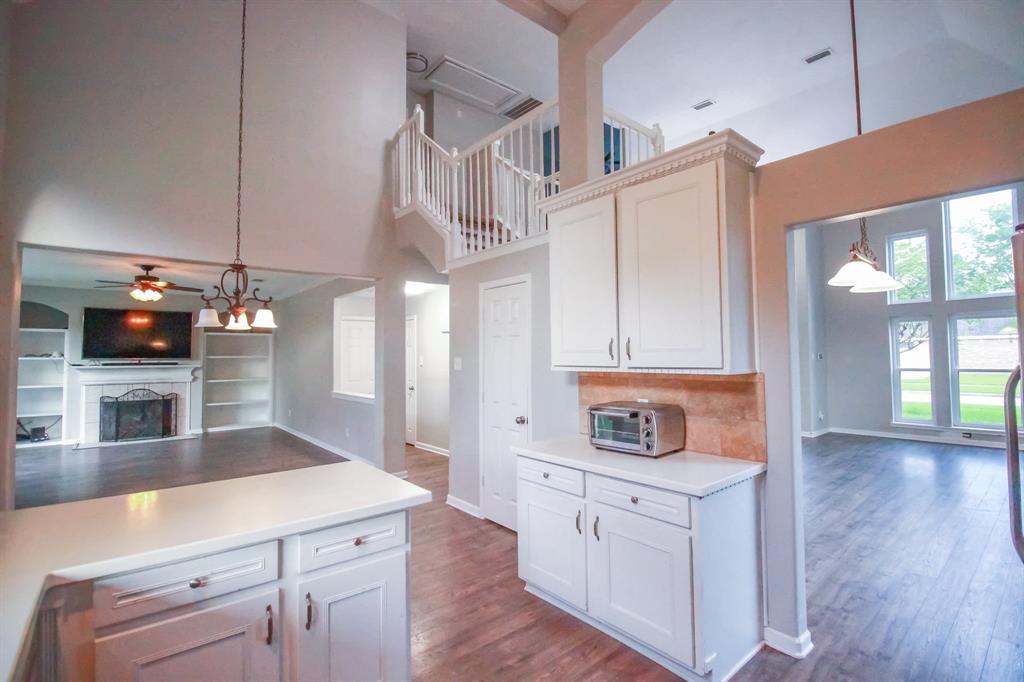 10407 Redwood Drive, Baytown, Texas image 21