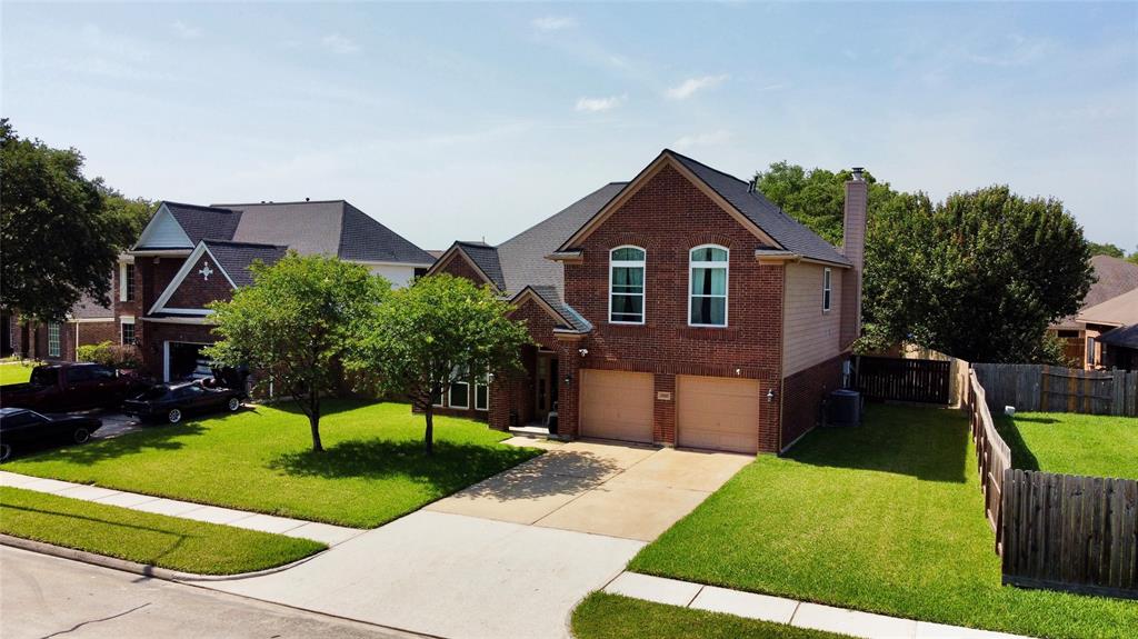 10407 Redwood Drive, Baytown, Texas image 4