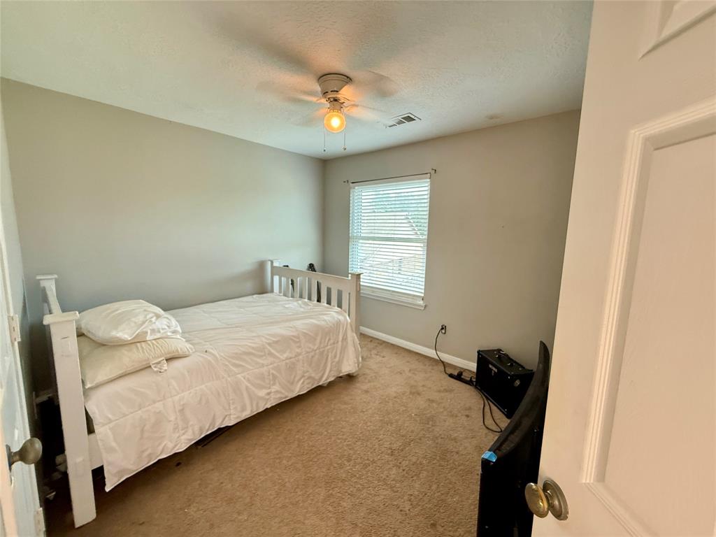10407 Redwood Drive, Baytown, Texas image 34