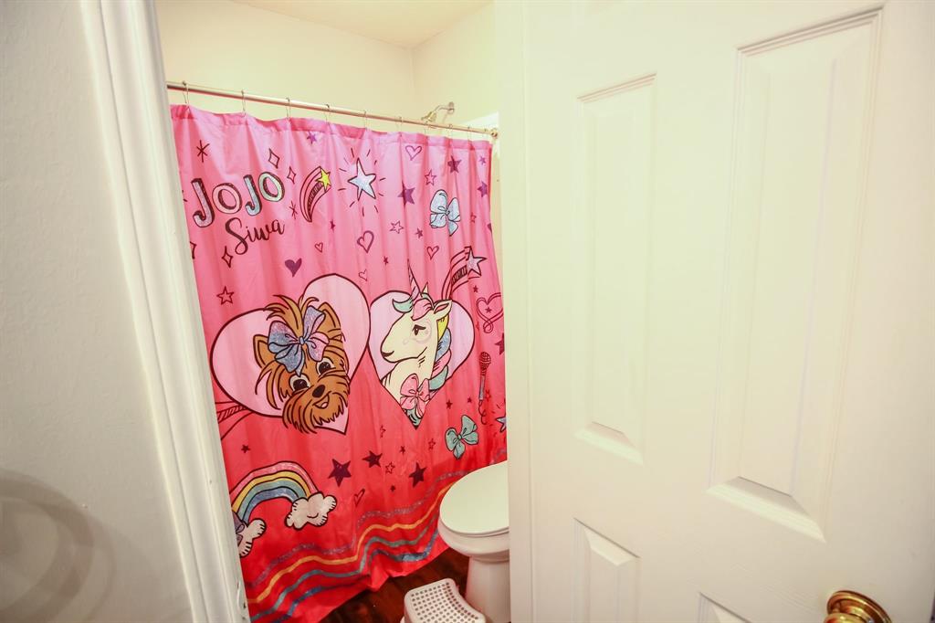 10407 Redwood Drive, Baytown, Texas image 38