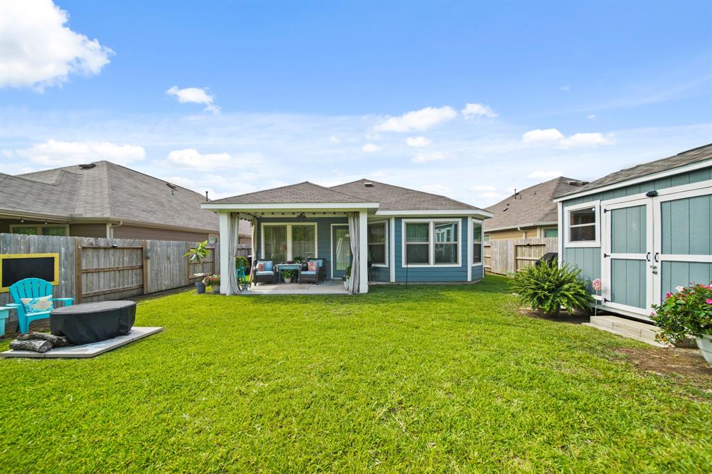 1174 Filly Creek Drive, Alvin, Texas image 20