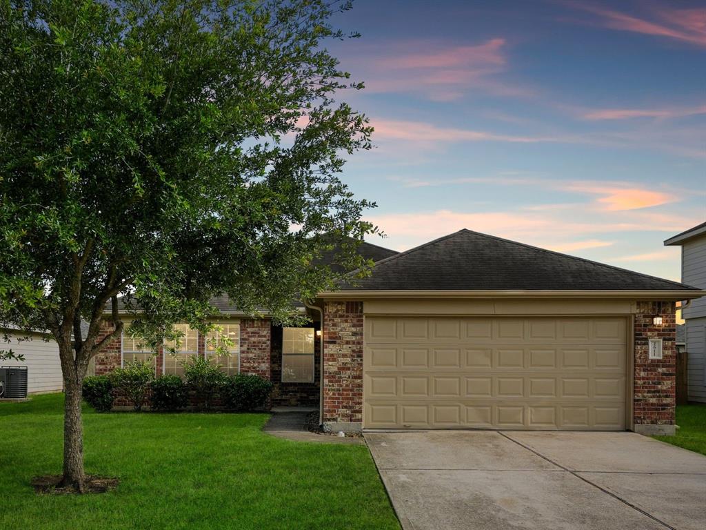 2611 Verano Drive, Richmond, Texas image 2