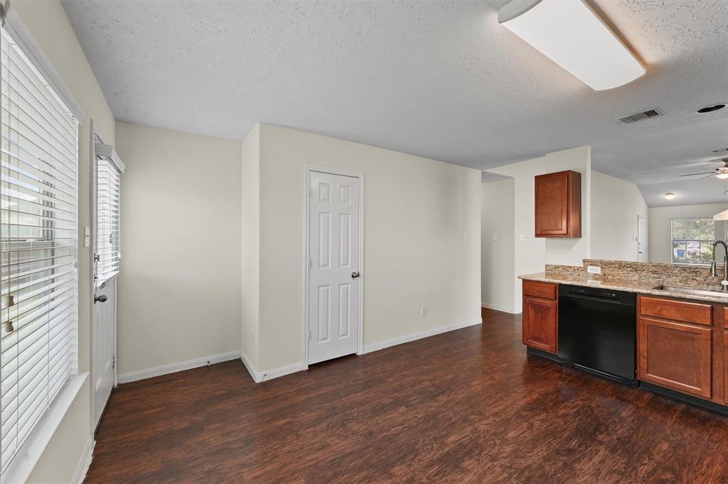 2611 Verano Drive, Richmond, Texas image 14