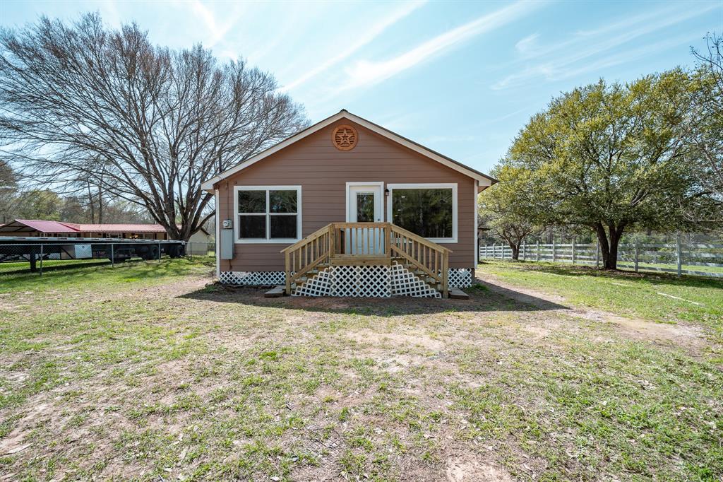 691 Myrtie Drive, Shepherd, Texas image 1