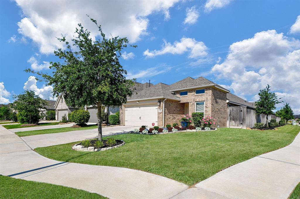2543 Summer Peach Street, Katy, Texas image 1