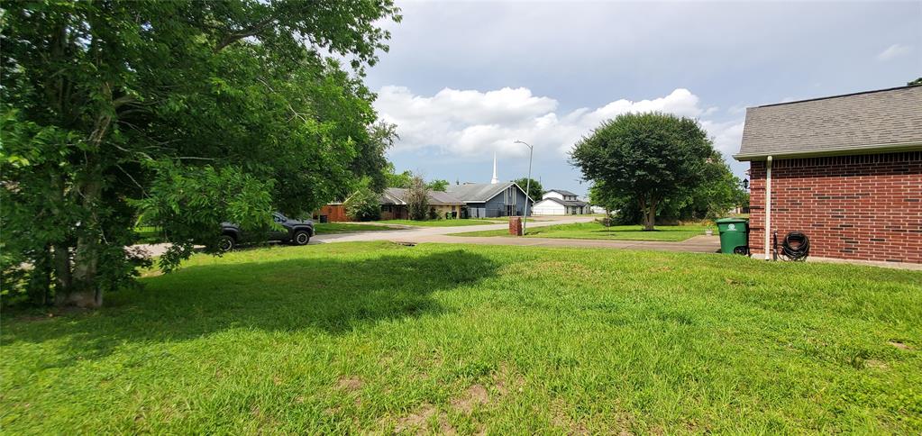 3614 Barberry Drive, Houston, Texas image 7