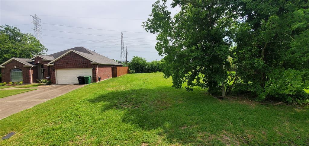 3614 Barberry Drive, Houston, Texas image 4