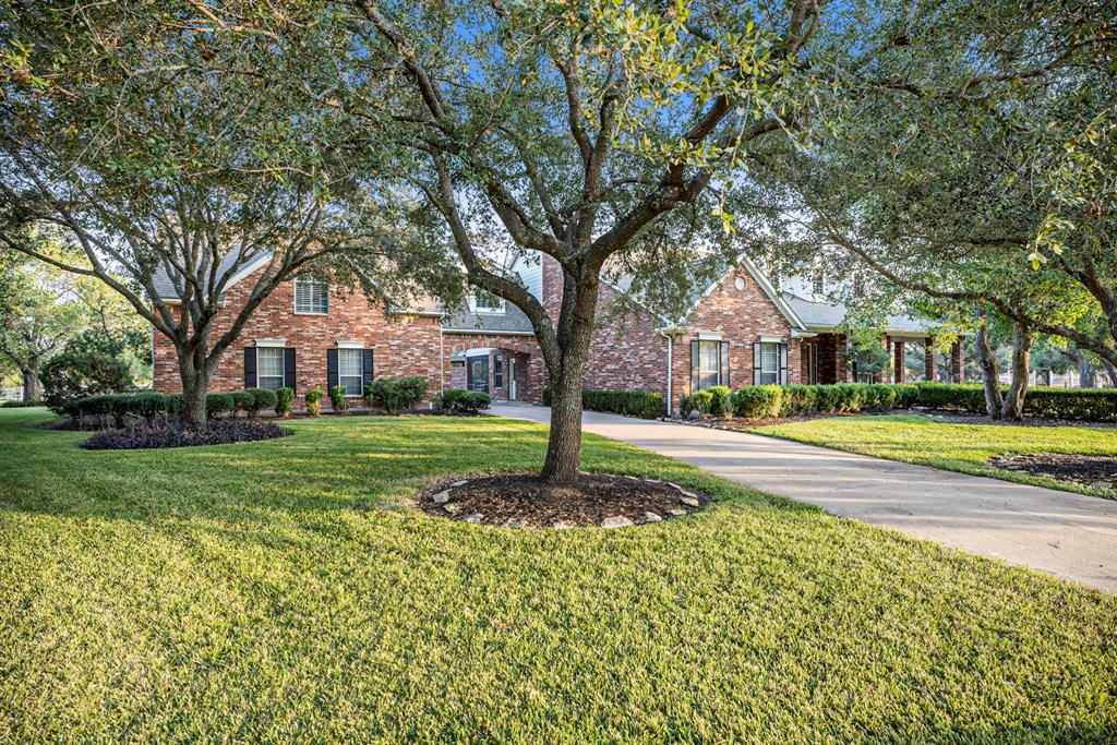 3402 Parkside Drive, Pearland, Texas image 46