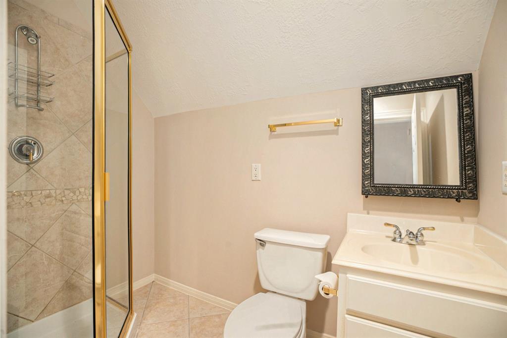 3402 Parkside Drive, Pearland, Texas image 30