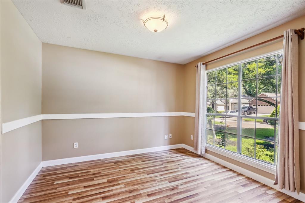 19 Almond Branch Place, The Woodlands, Texas image 8