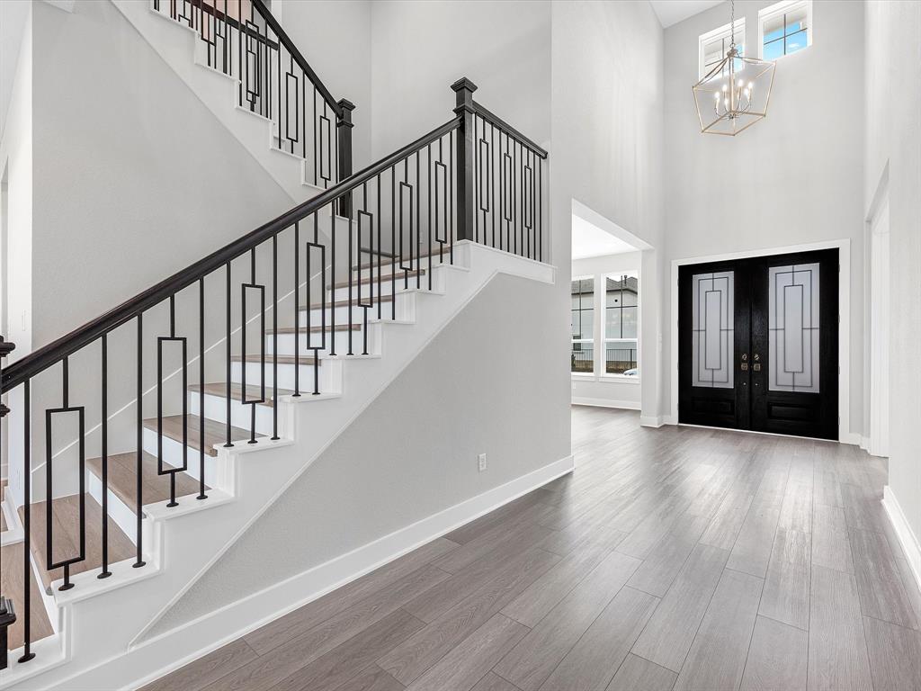 10826 Rosary Pea Lane