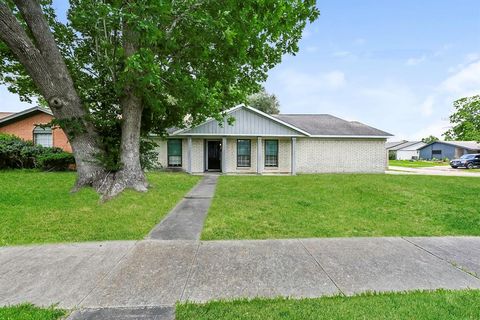 8519 Avington Road La Porte TX 77571