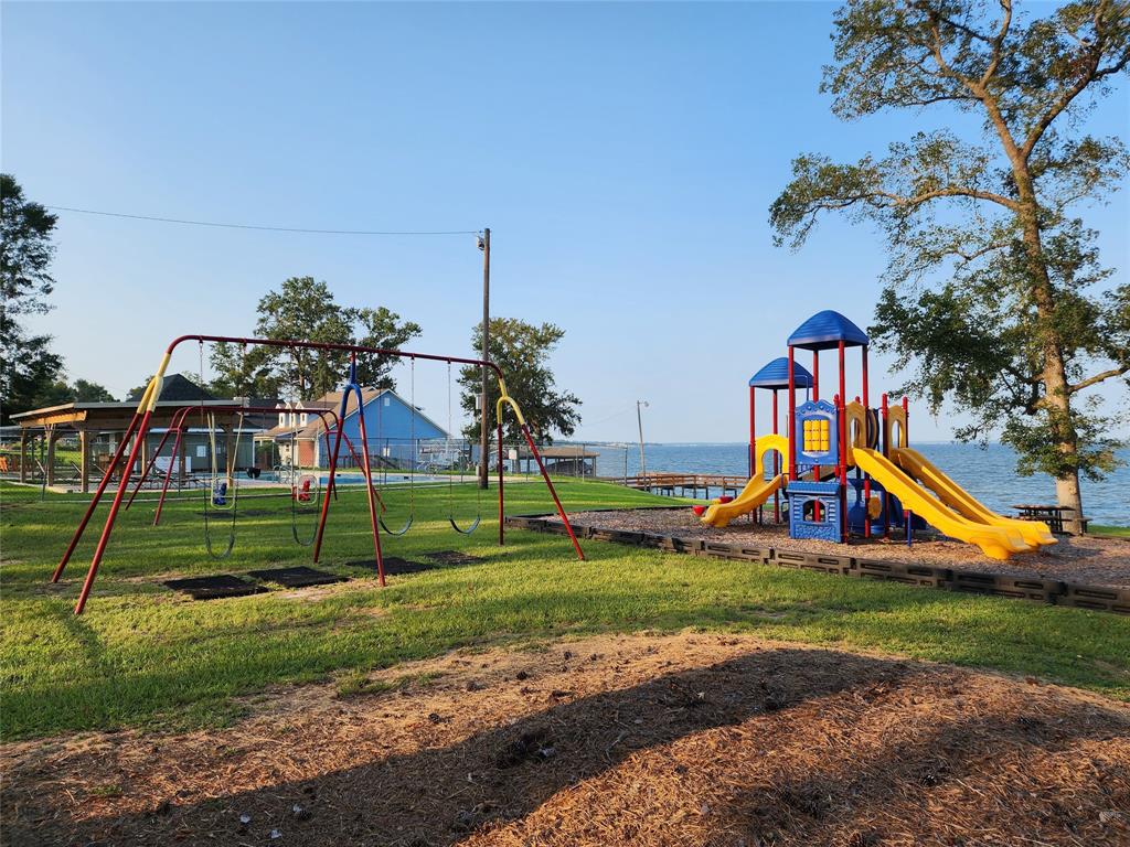 Governor Latham Circle, Point Blank, Texas image 11