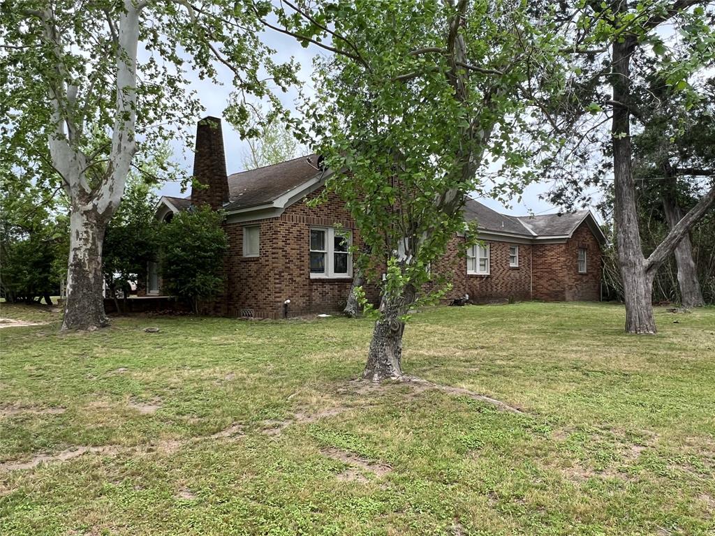 725 W Main Street, Bellville, Texas image 13