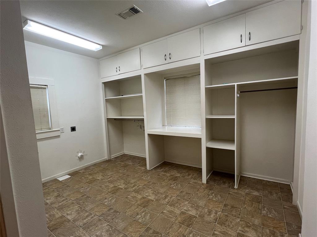 725 W Main Street, Bellville, Texas image 11