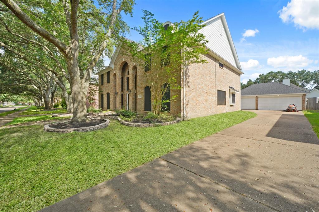 2206 Spanish Forest Lane