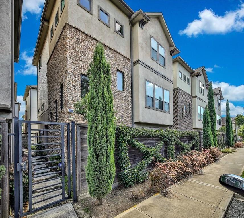 5850 Petty Street, Houston, Texas image 2