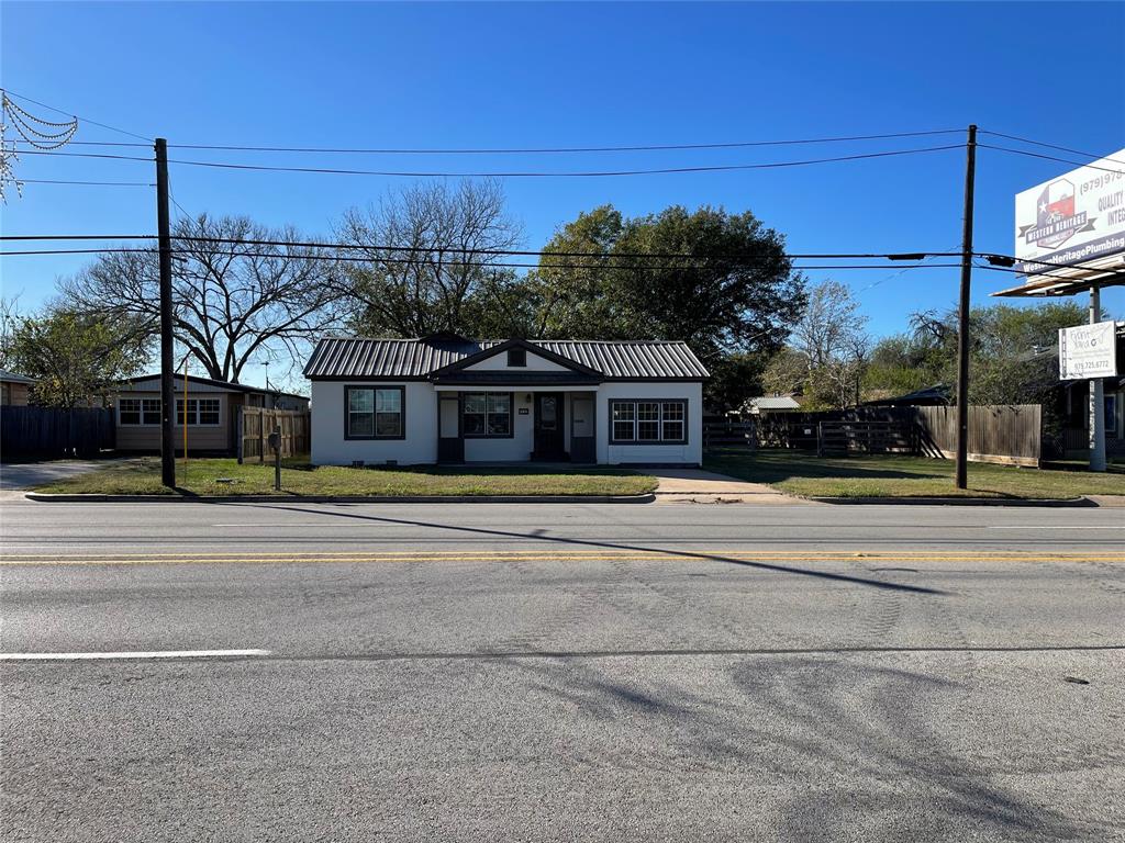 702 S Eagle Street, Weimar, Texas image 13