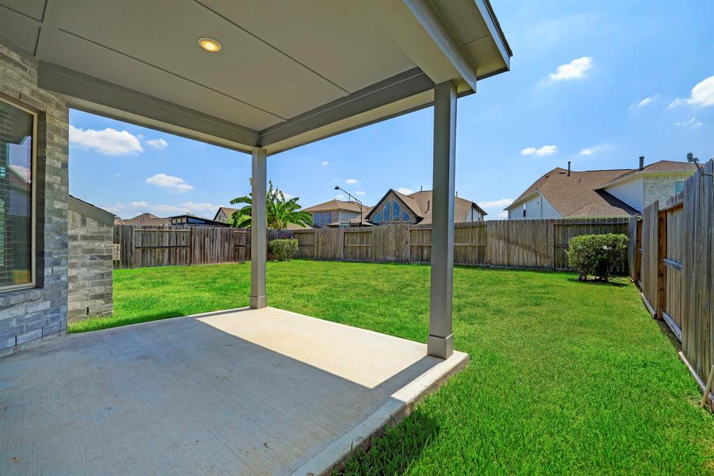8914 Milam Grove Drive, Missouri City, Texas image 28