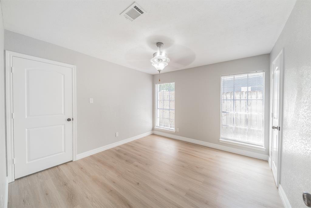 603 W Dallas Street, Conroe, Texas image 21
