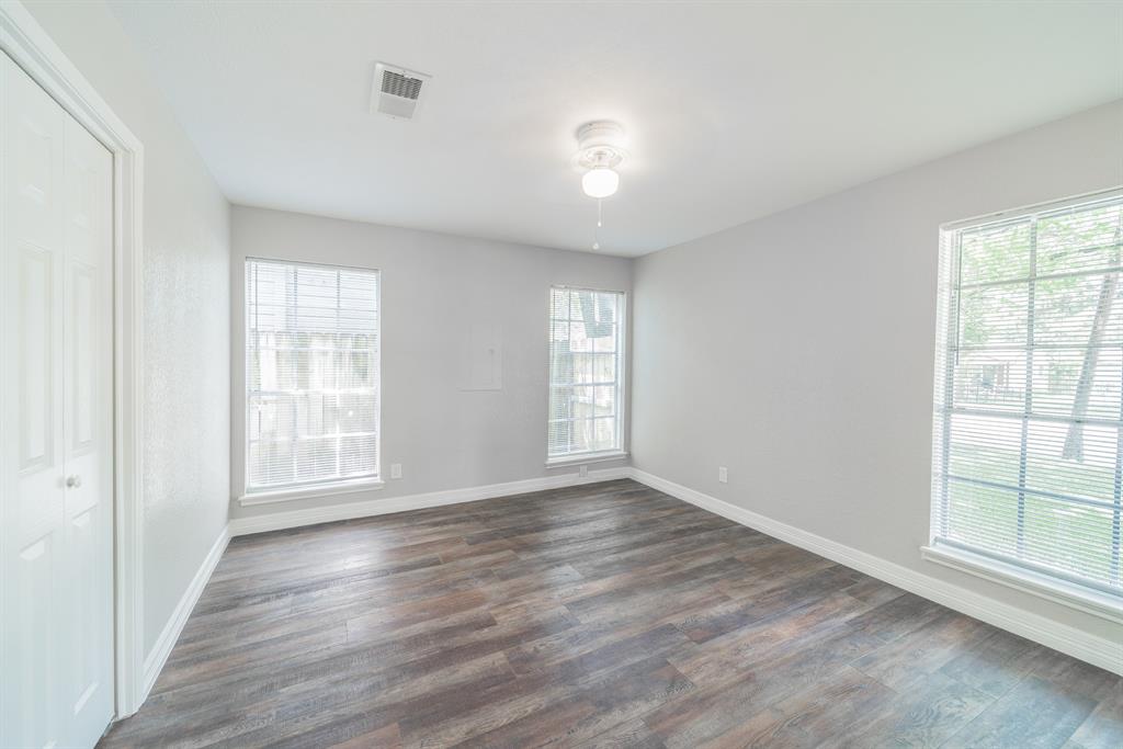 603 W Dallas Street, Conroe, Texas image 18