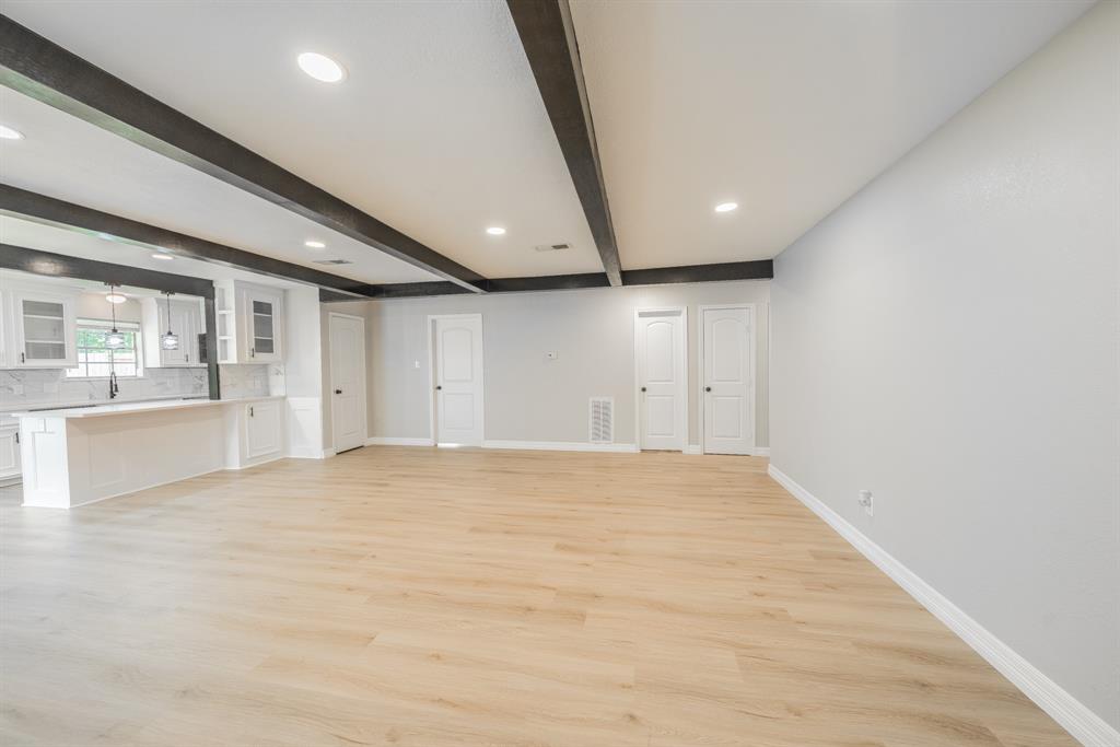 603 W Dallas Street, Conroe, Texas image 13
