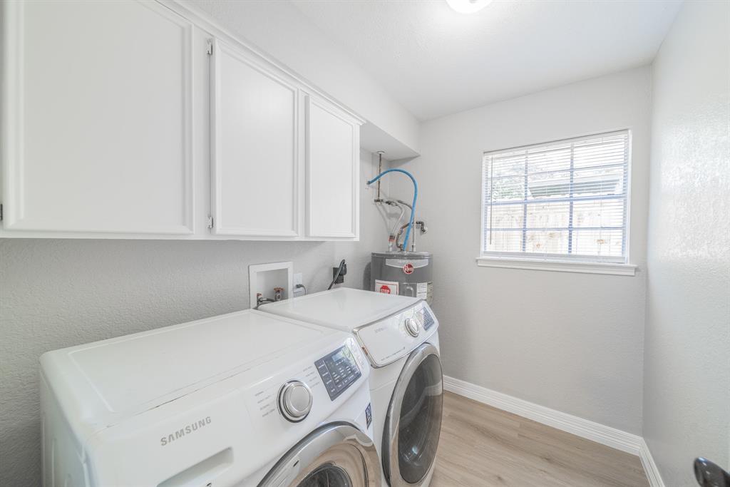 603 W Dallas Street, Conroe, Texas image 22
