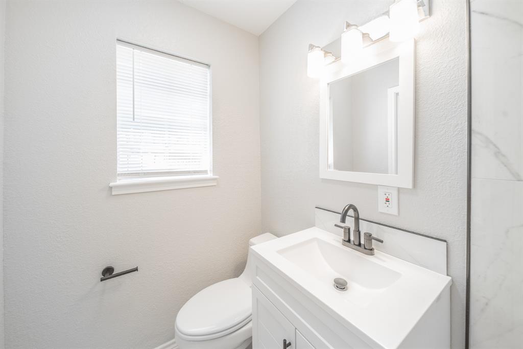 603 W Dallas Street, Conroe, Texas image 19